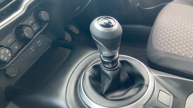 Nissan Juke 1.0 DiG-T Acenta Premium 5dr Petrol Hatchback